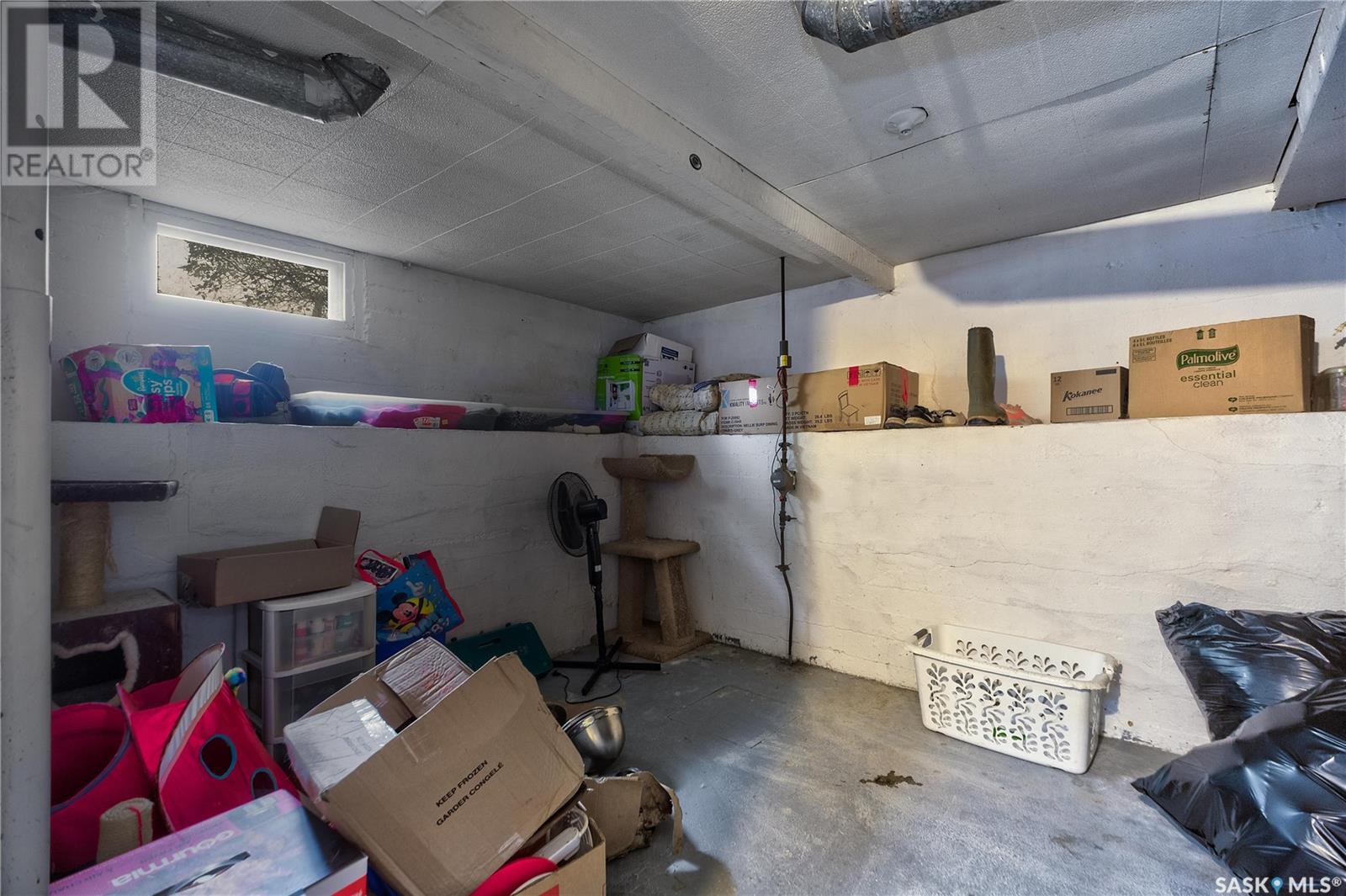 973 12th STREET W