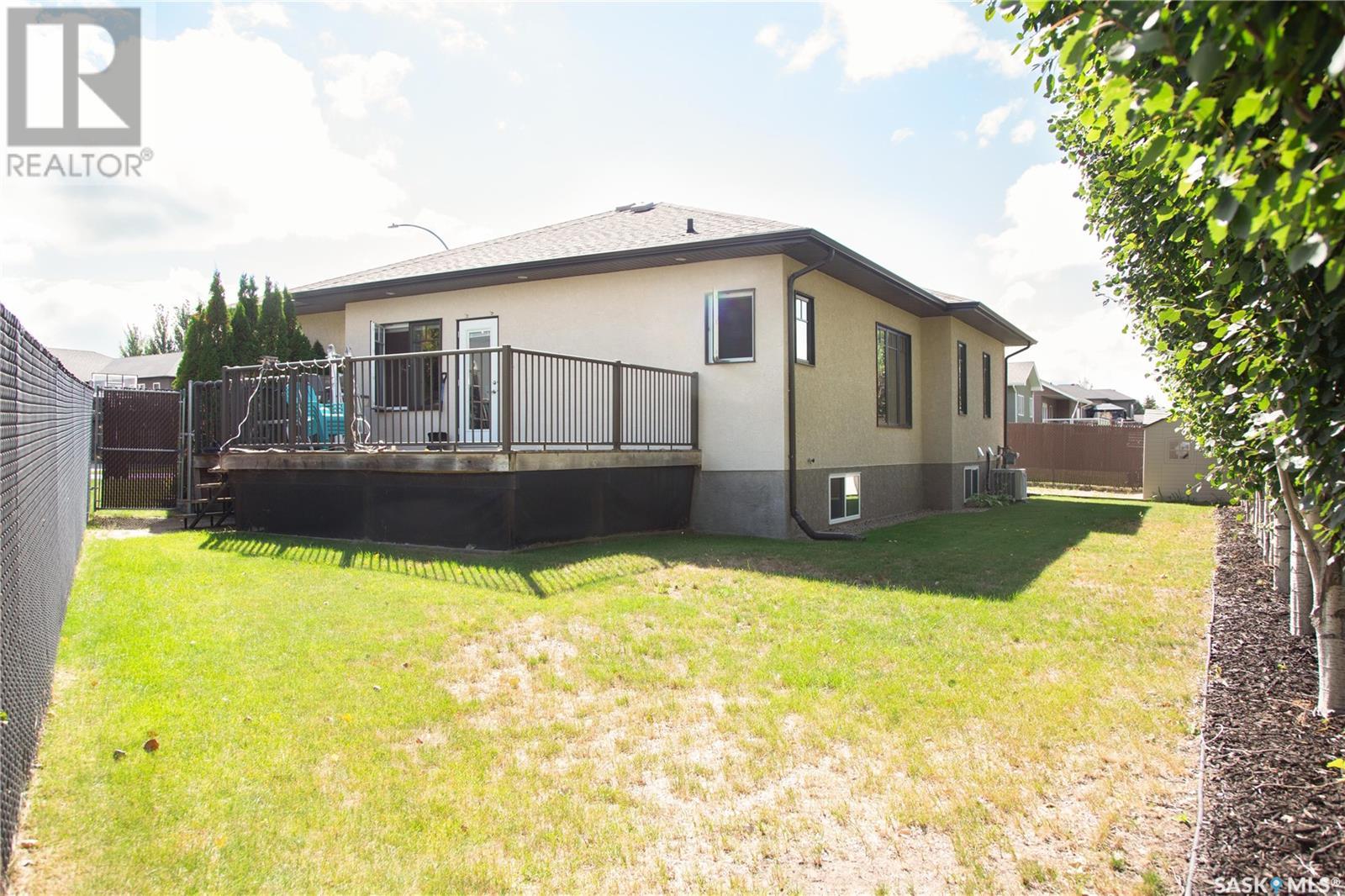 38 Glen Howard WAY