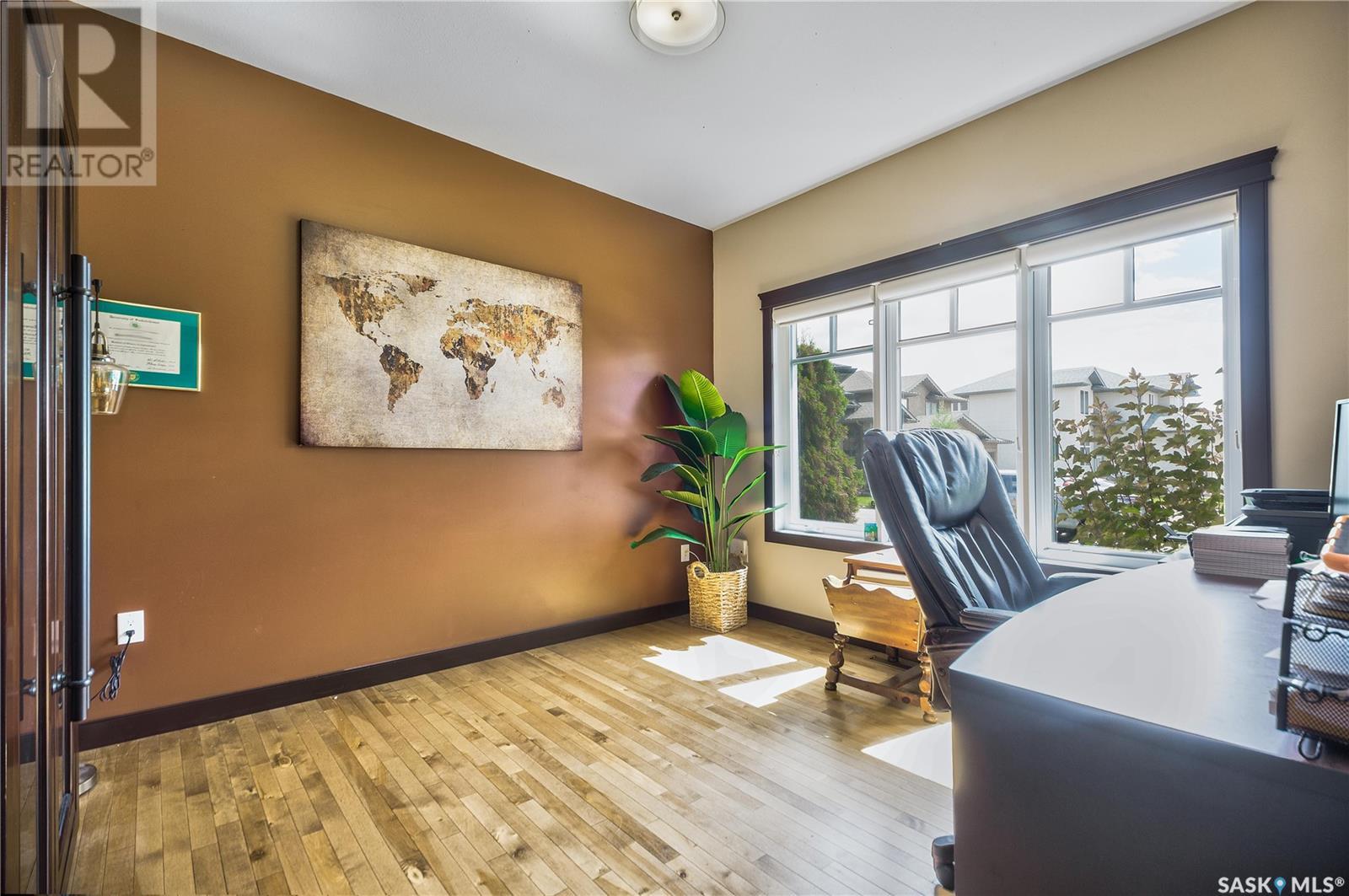 38 Glen Howard WAY