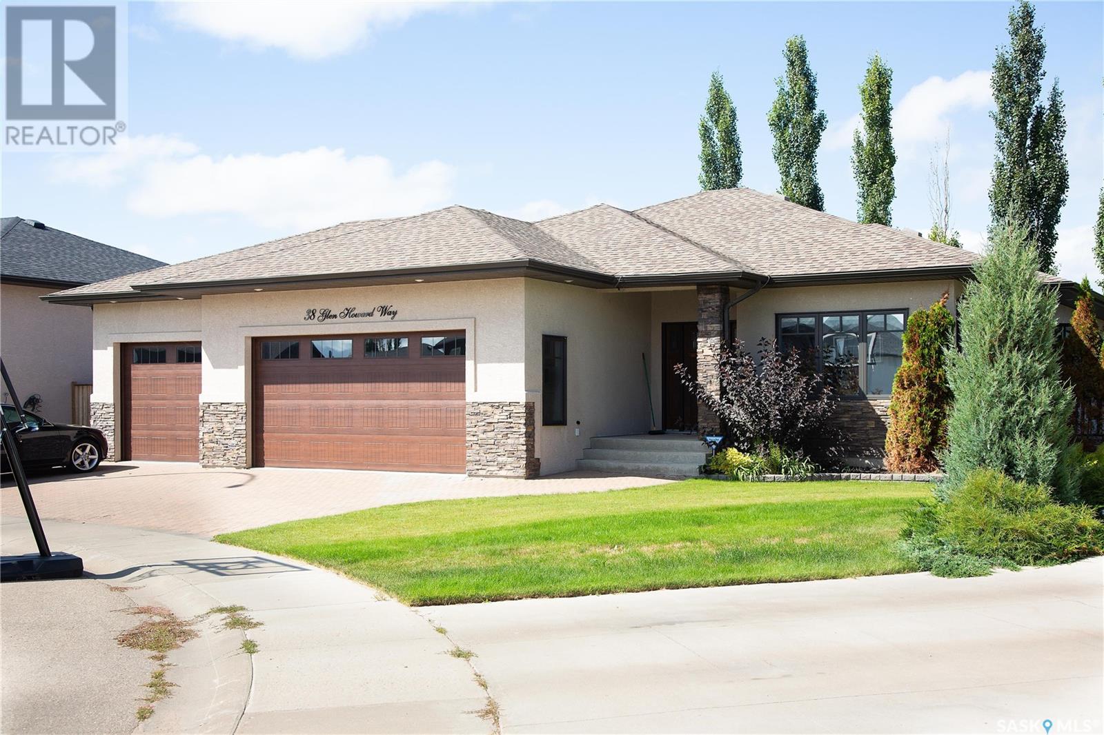 38 Glen Howard WAY