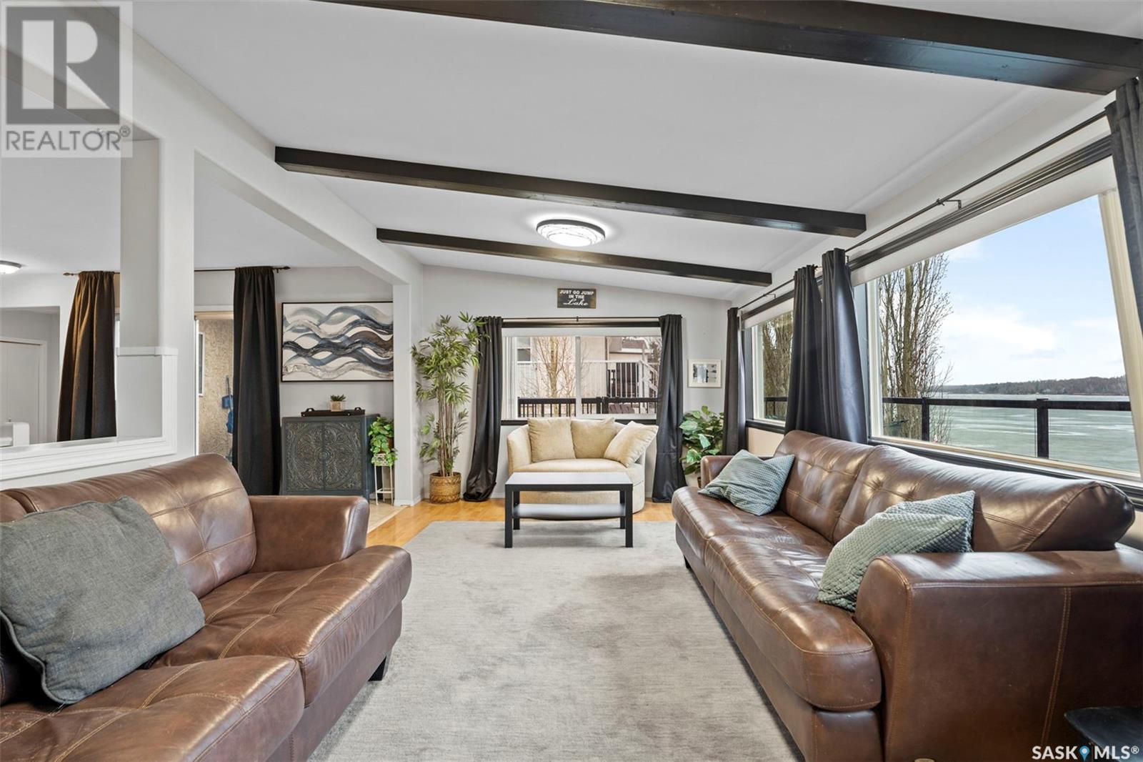 L12 B3 Nelson Beach