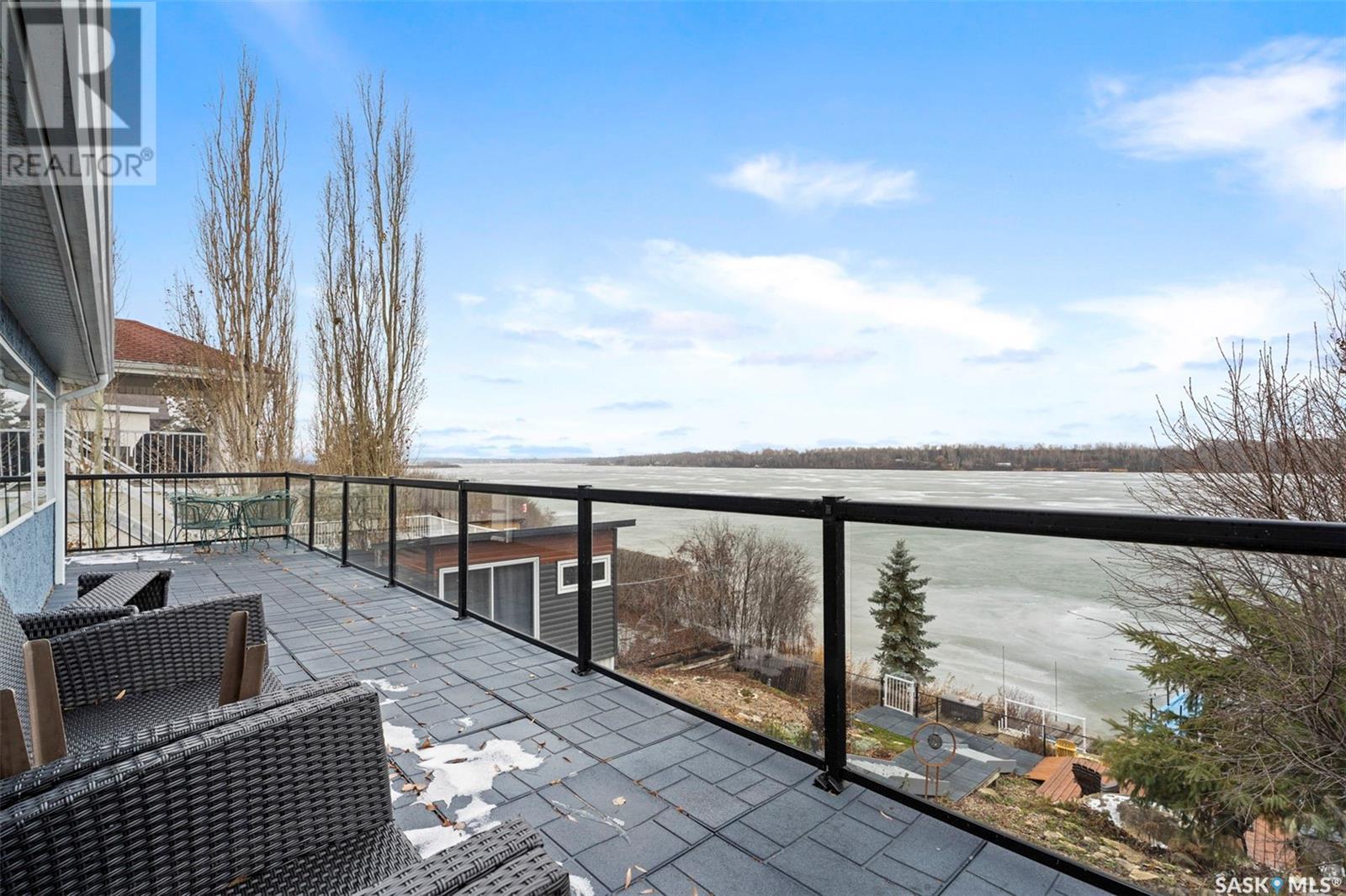 L12 B3 Nelson Beach