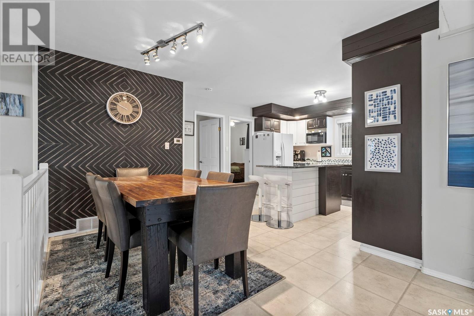 L12 B3 Nelson Beach