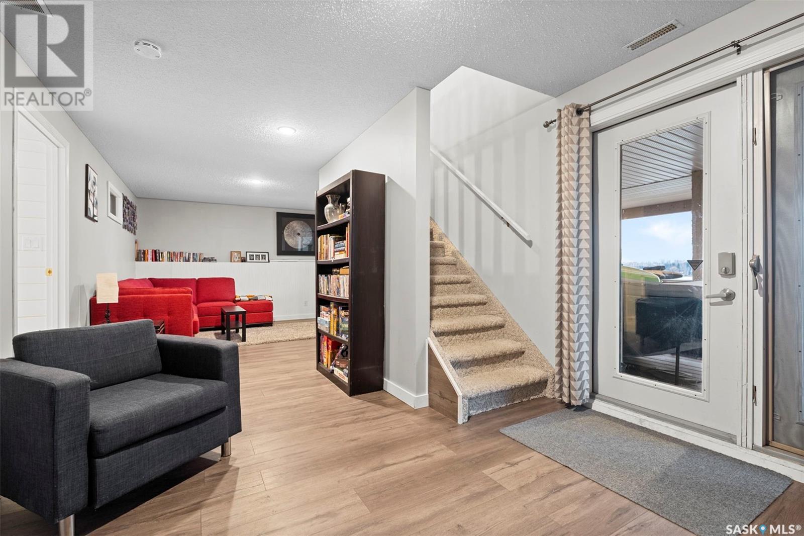 L12 B3 Nelson Beach