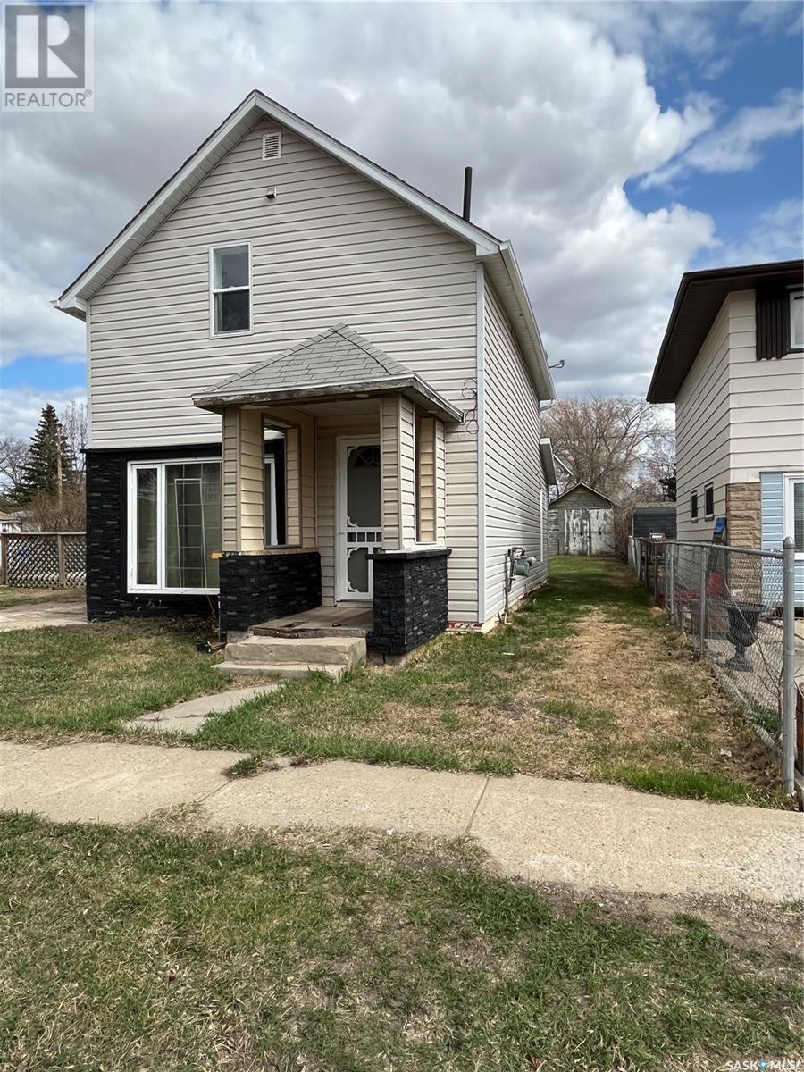 104 2nd AVENUE N
