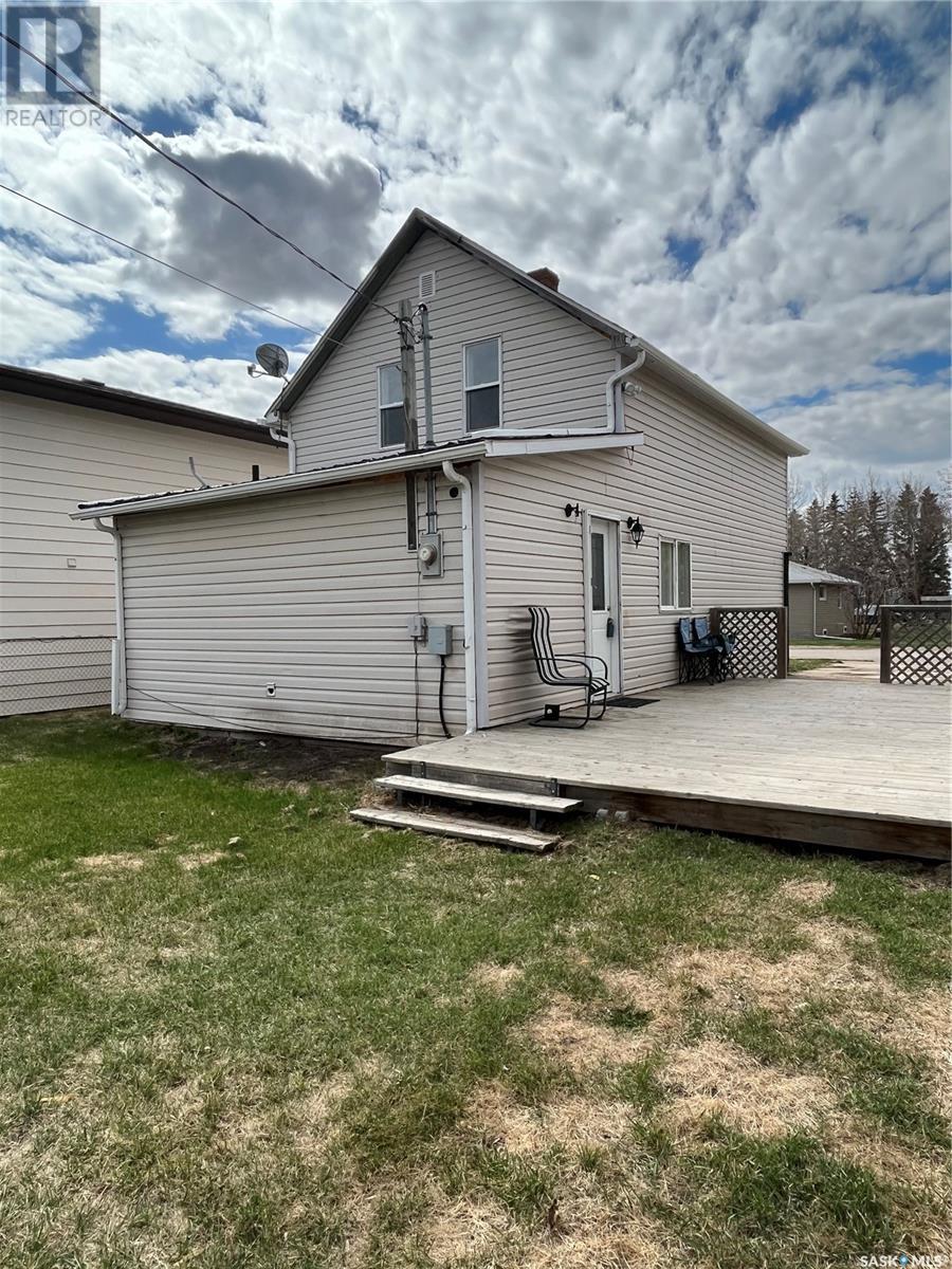104 2nd AVENUE N