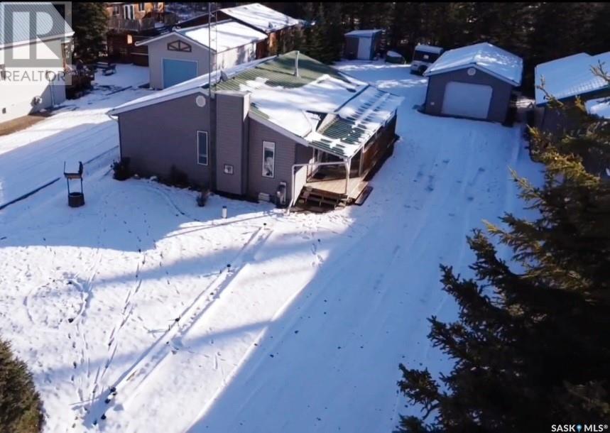 28 Andrews AVENUE