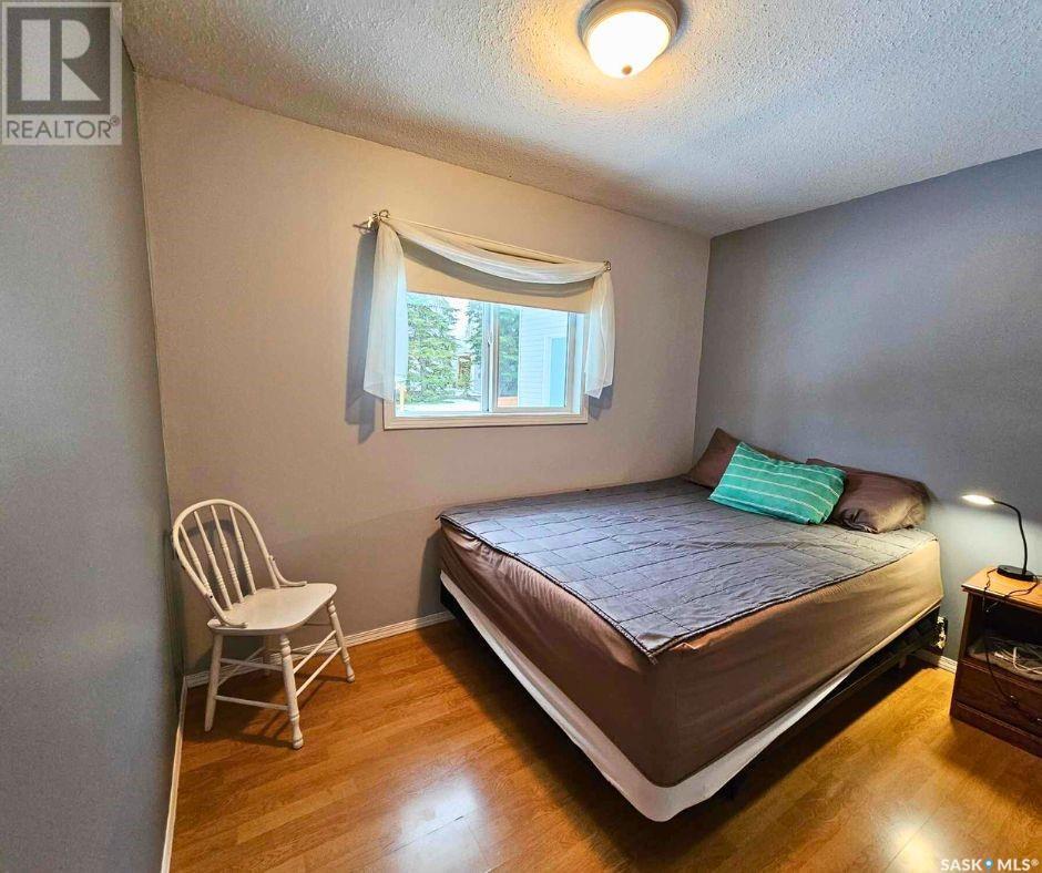 28 Andrews AVENUE