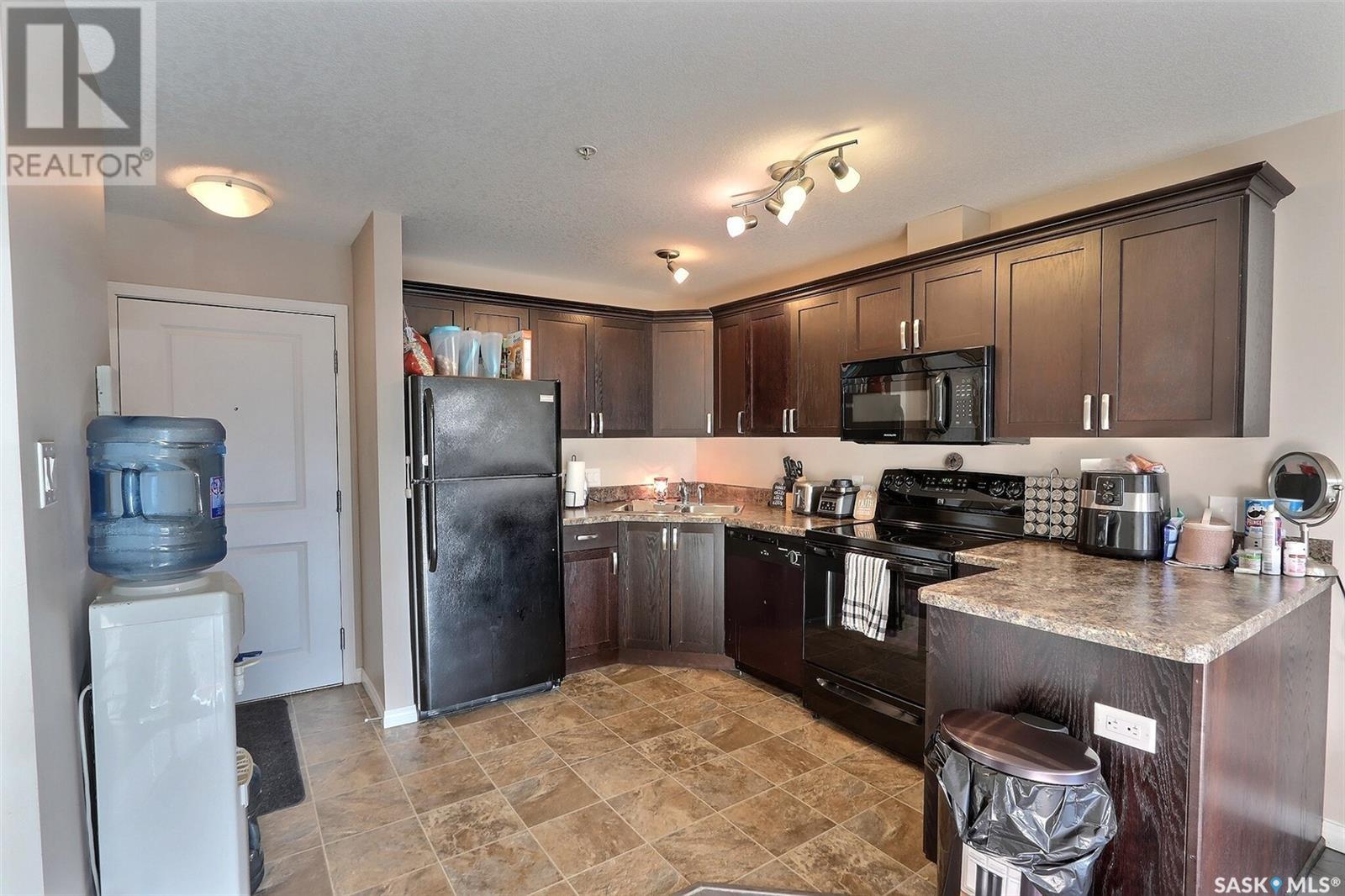 102 1501 15th STREET E