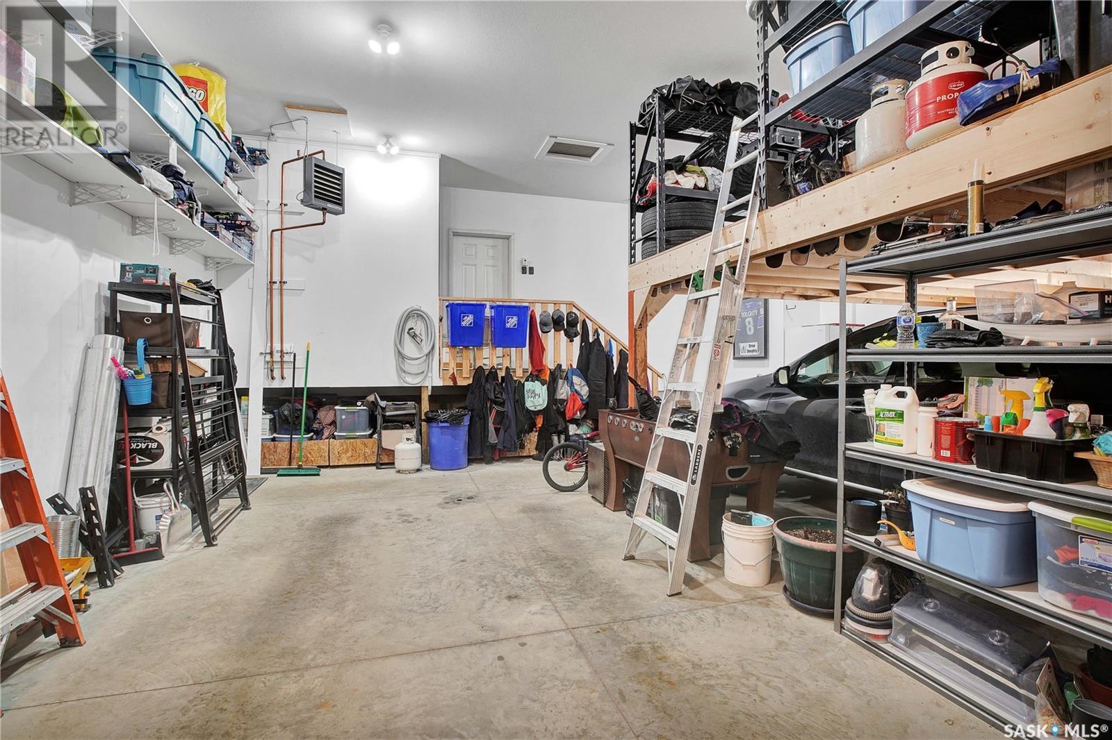 417 Hogan WAY