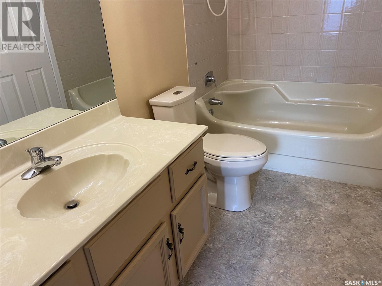 1206 Gryphons WALK
