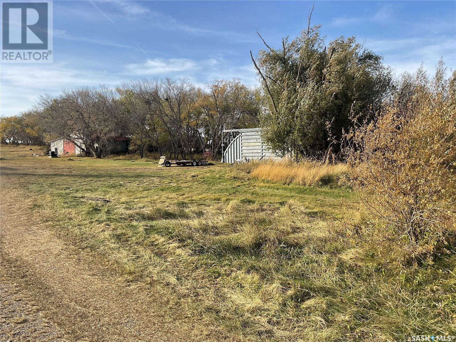 Pawluk Acreage