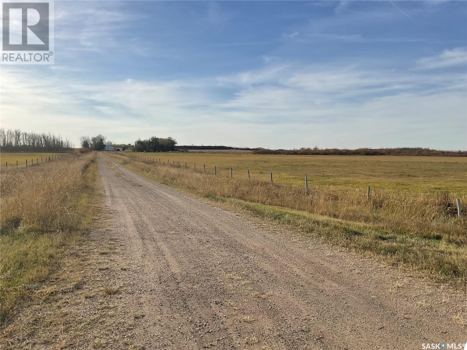 Pawluk Acreage