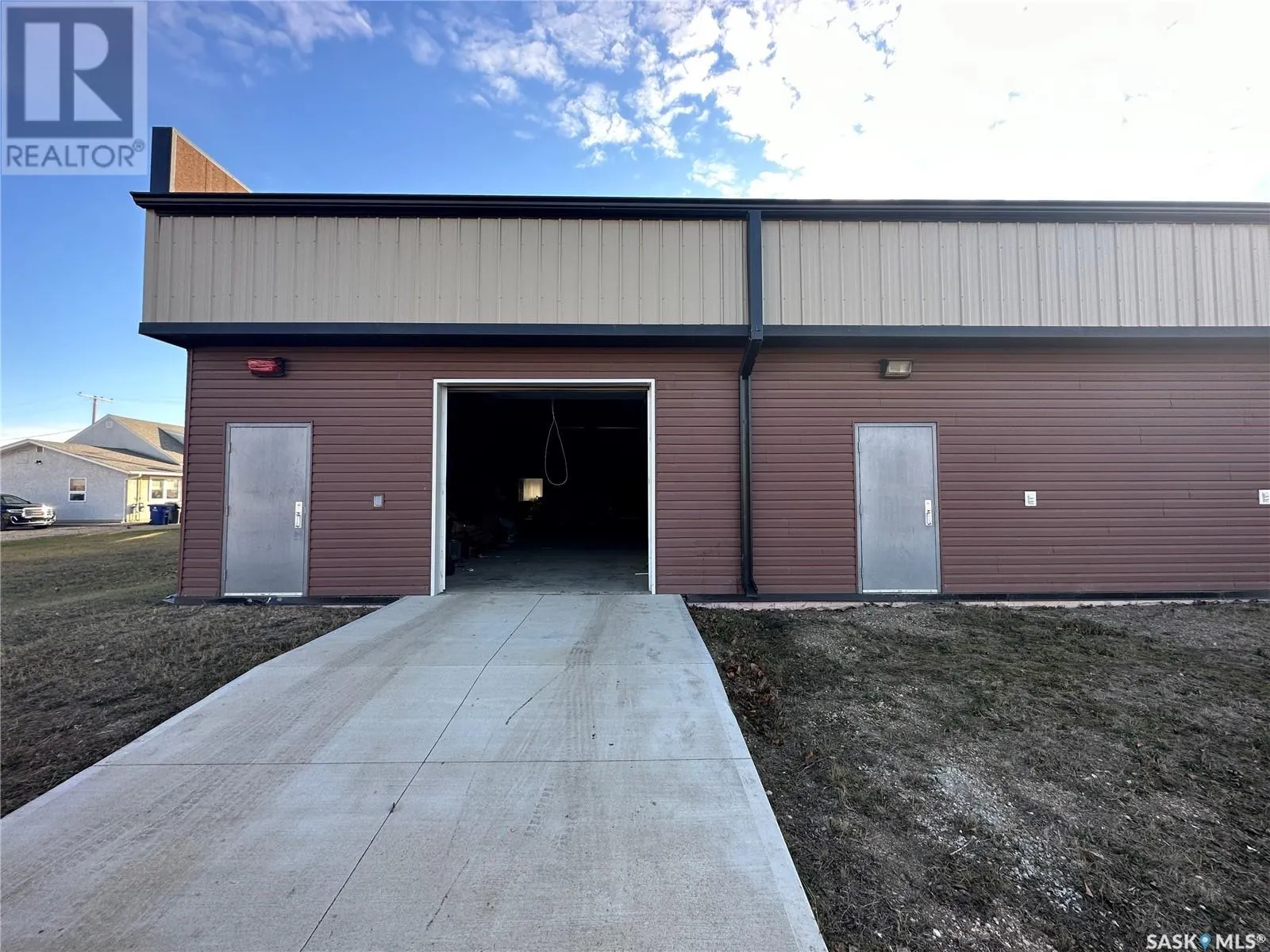 7 403 Main STREET