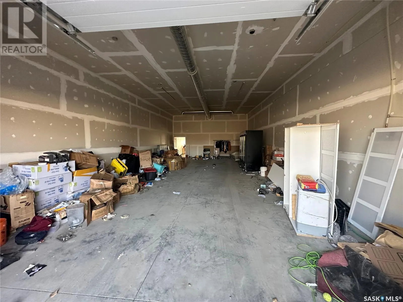 7 403 Main STREET