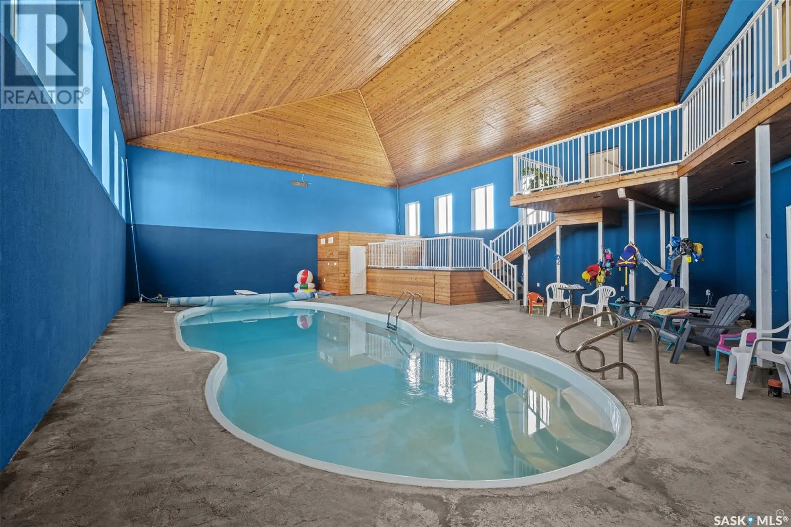 1 Poplar CRESCENT