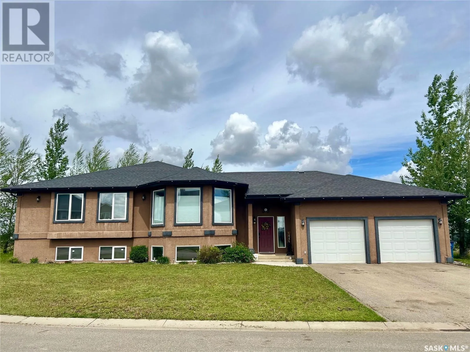 1 Poplar CRESCENT
