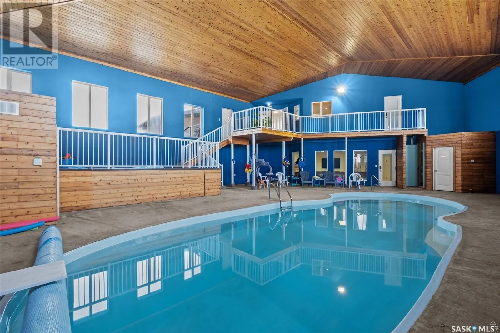 1 Poplar CRESCENT