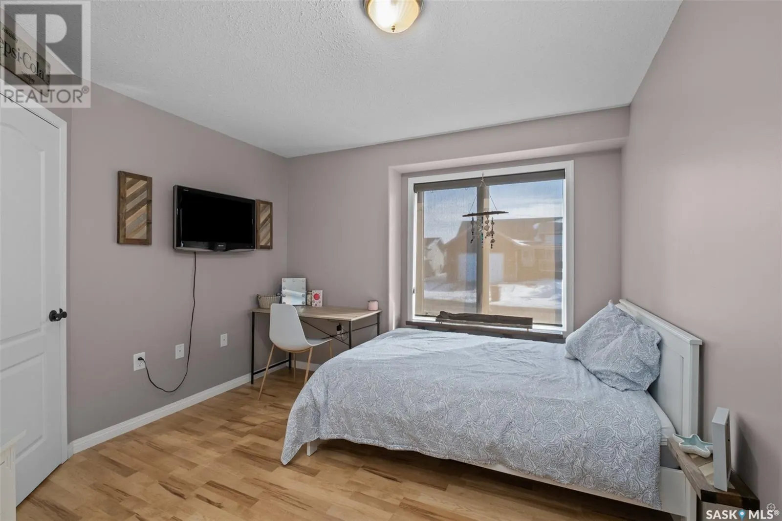 1 Poplar CRESCENT