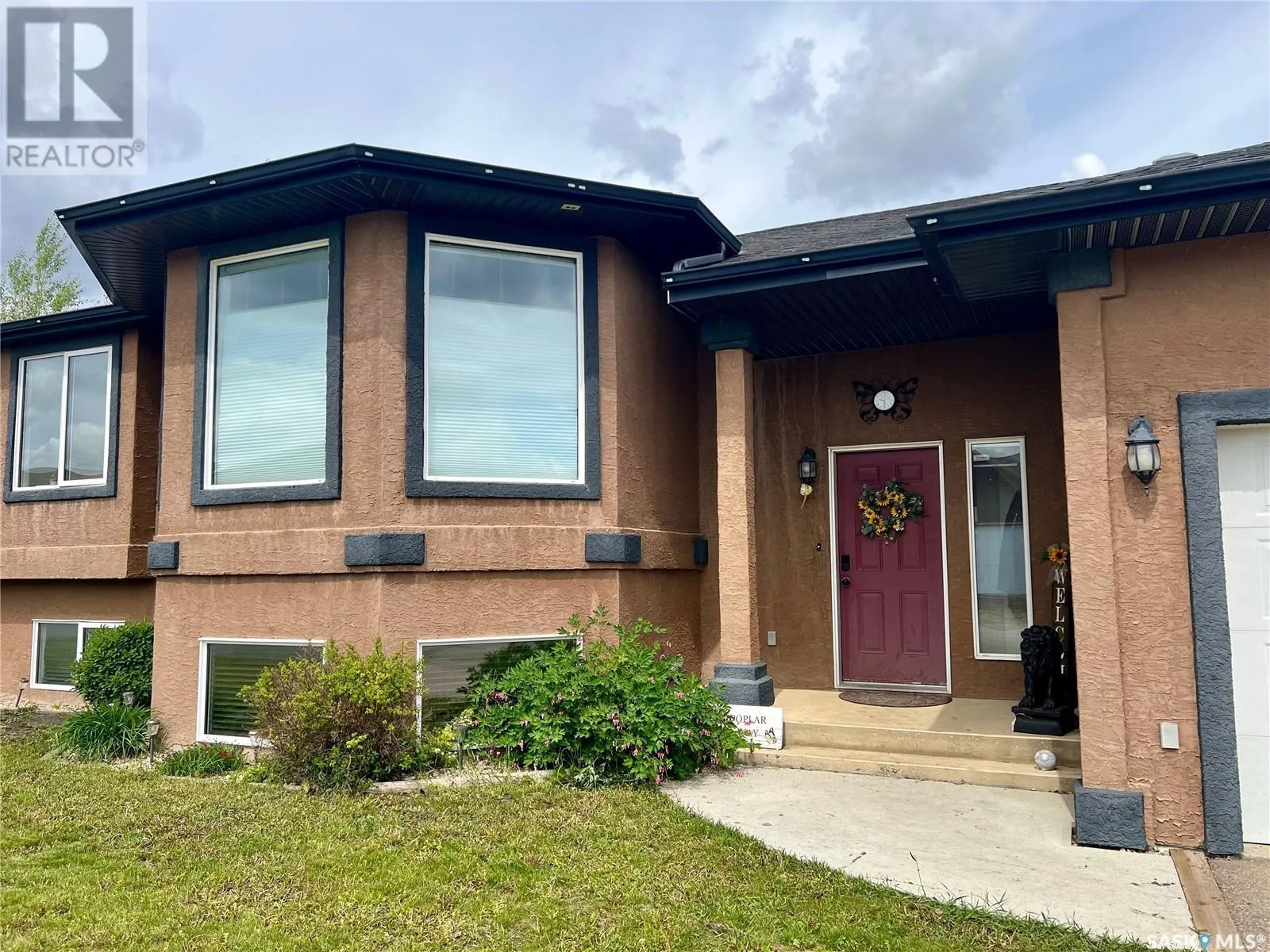 1 Poplar CRESCENT