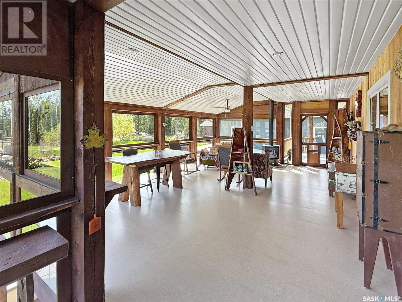 303 Meadow Ridge DRIVE