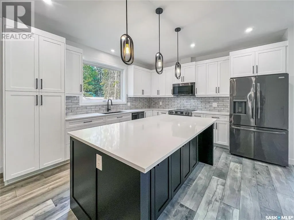 4 Harnish PLACE