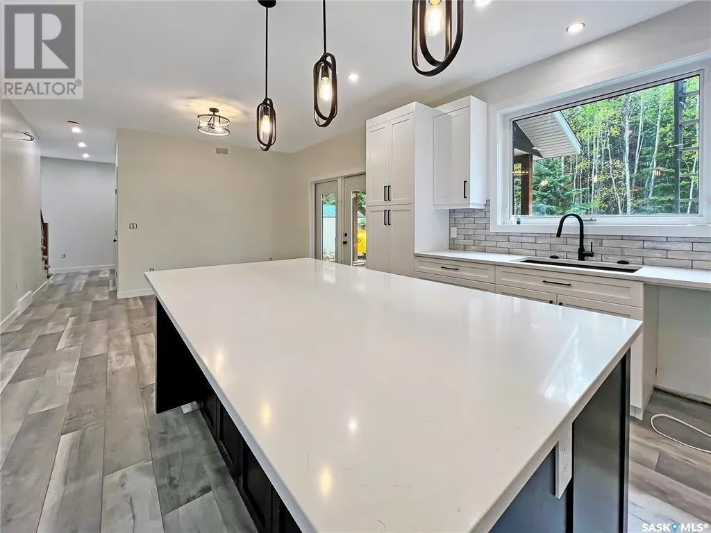 4 Harnish PLACE