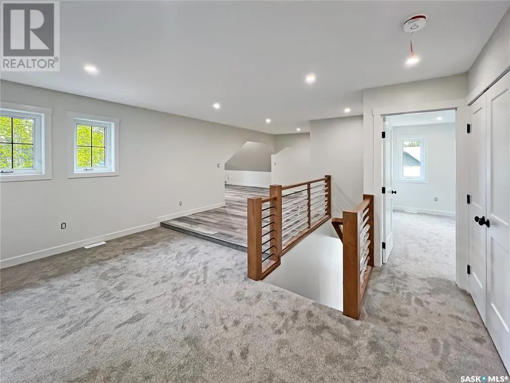 4 Harnish PLACE