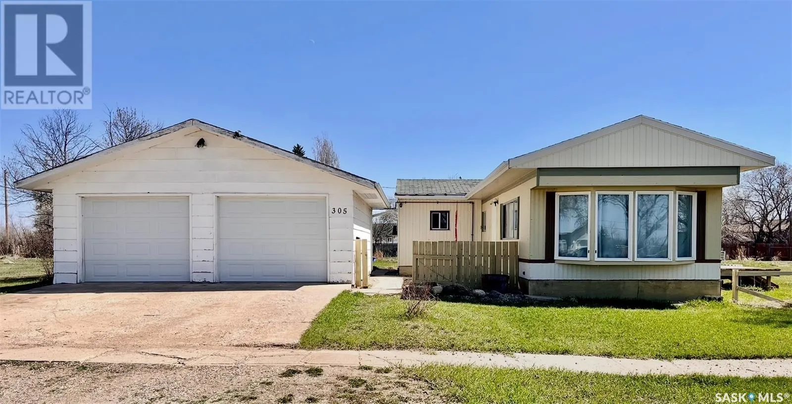 305 2nd STREET W
