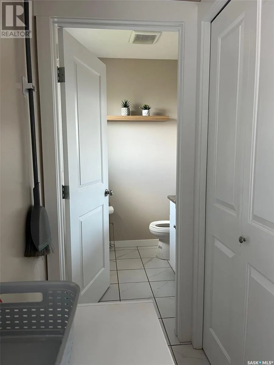 833 & 835 5th STREET E