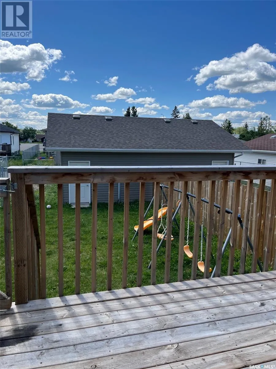 833 & 835 5th STREET E