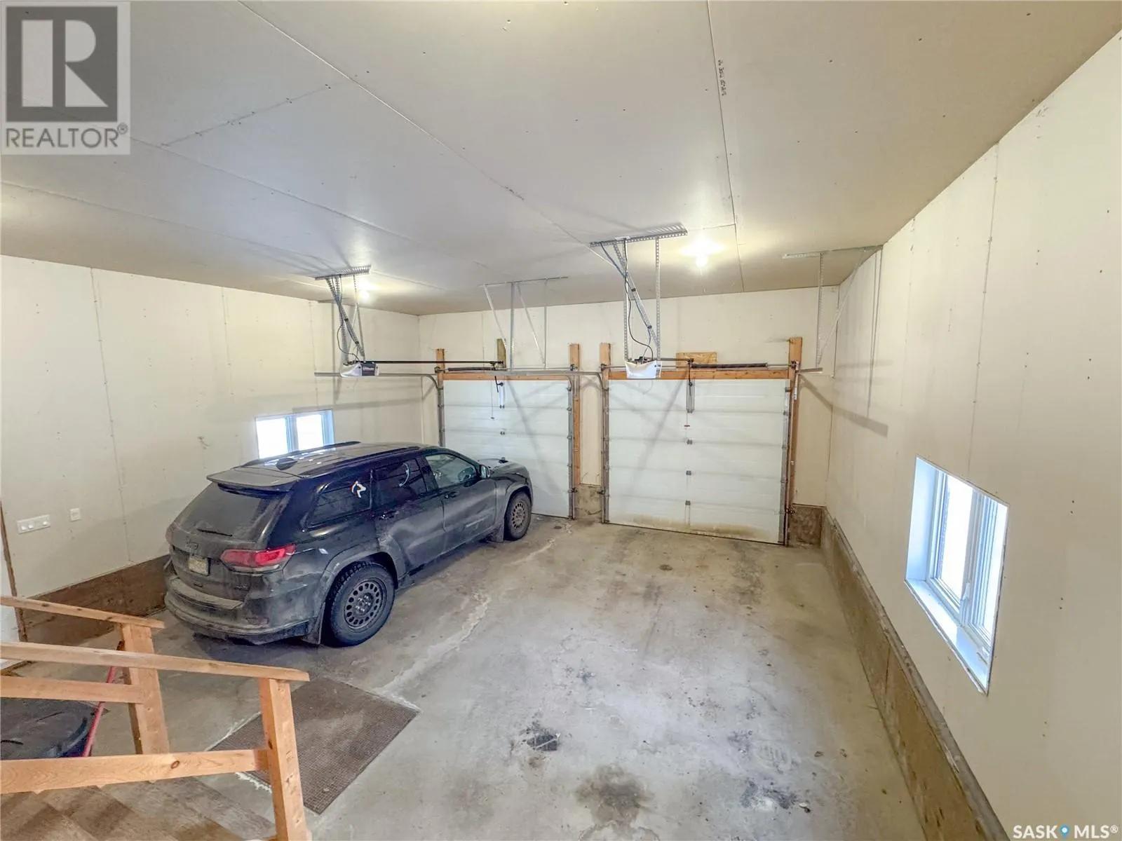 960 Boundary ROAD