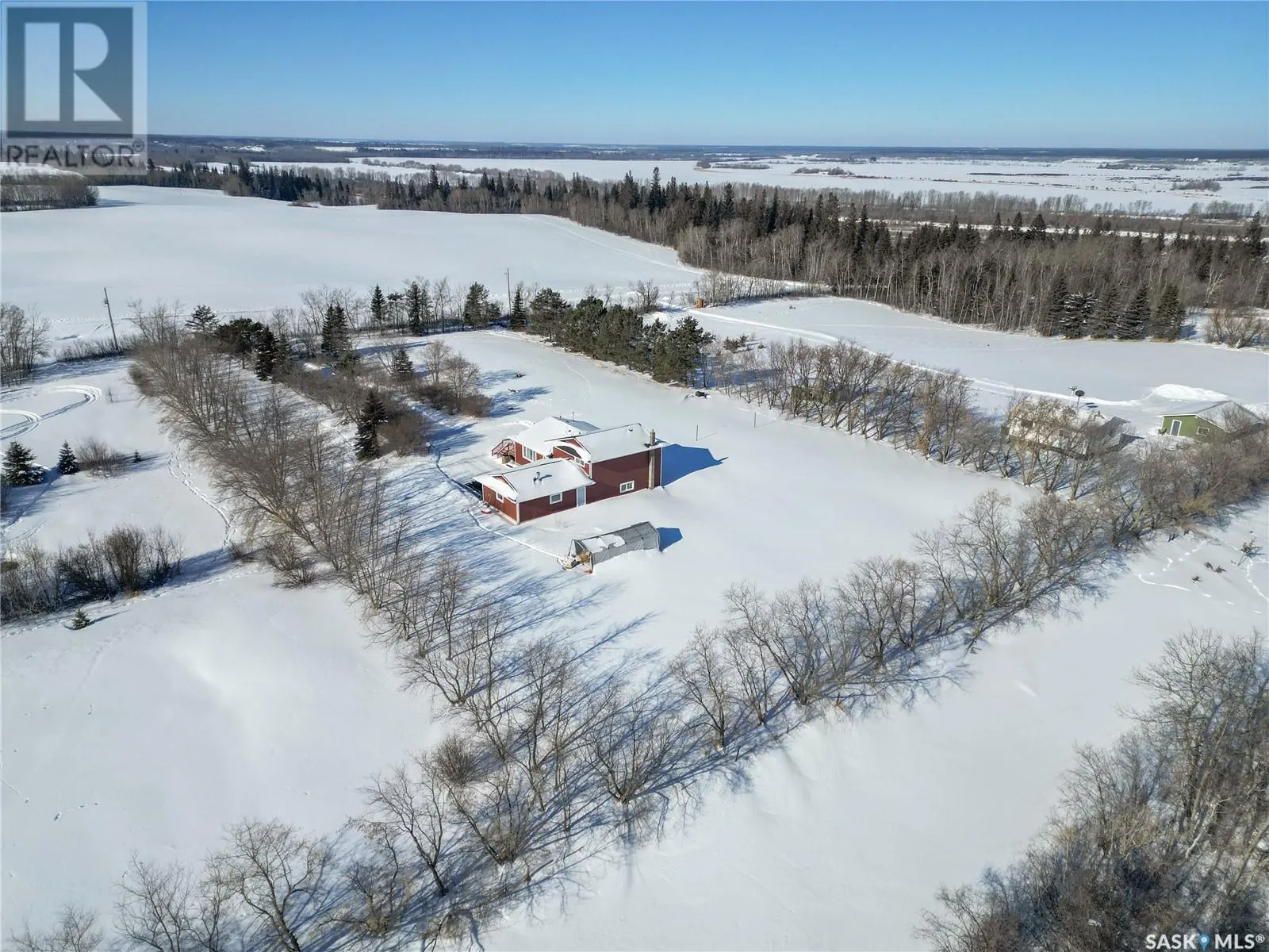MacDonald Road Acreage