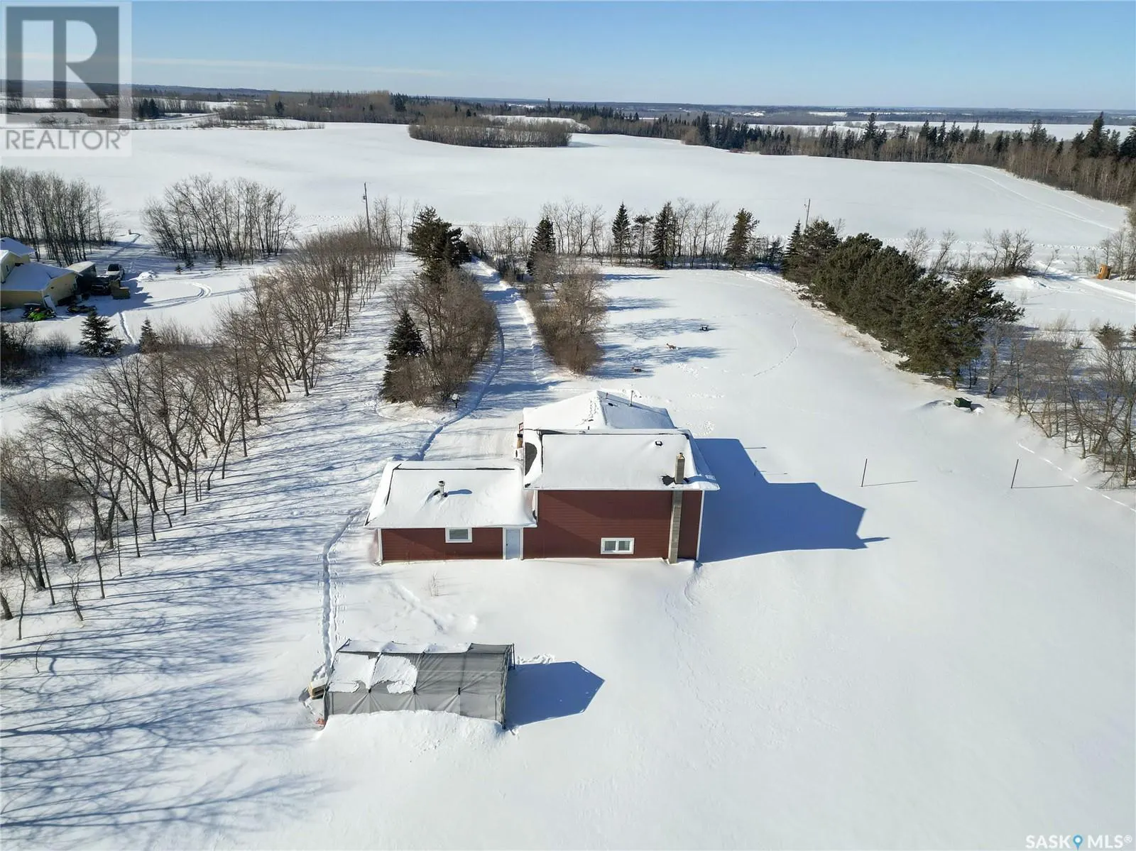 MacDonald Road Acreage