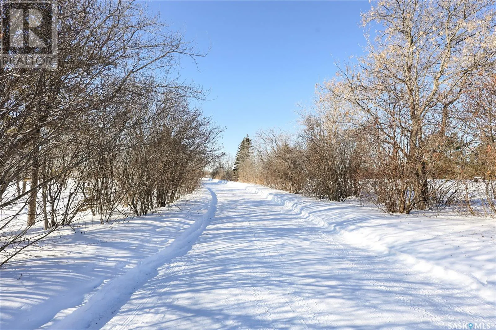 MacDonald Road Acreage