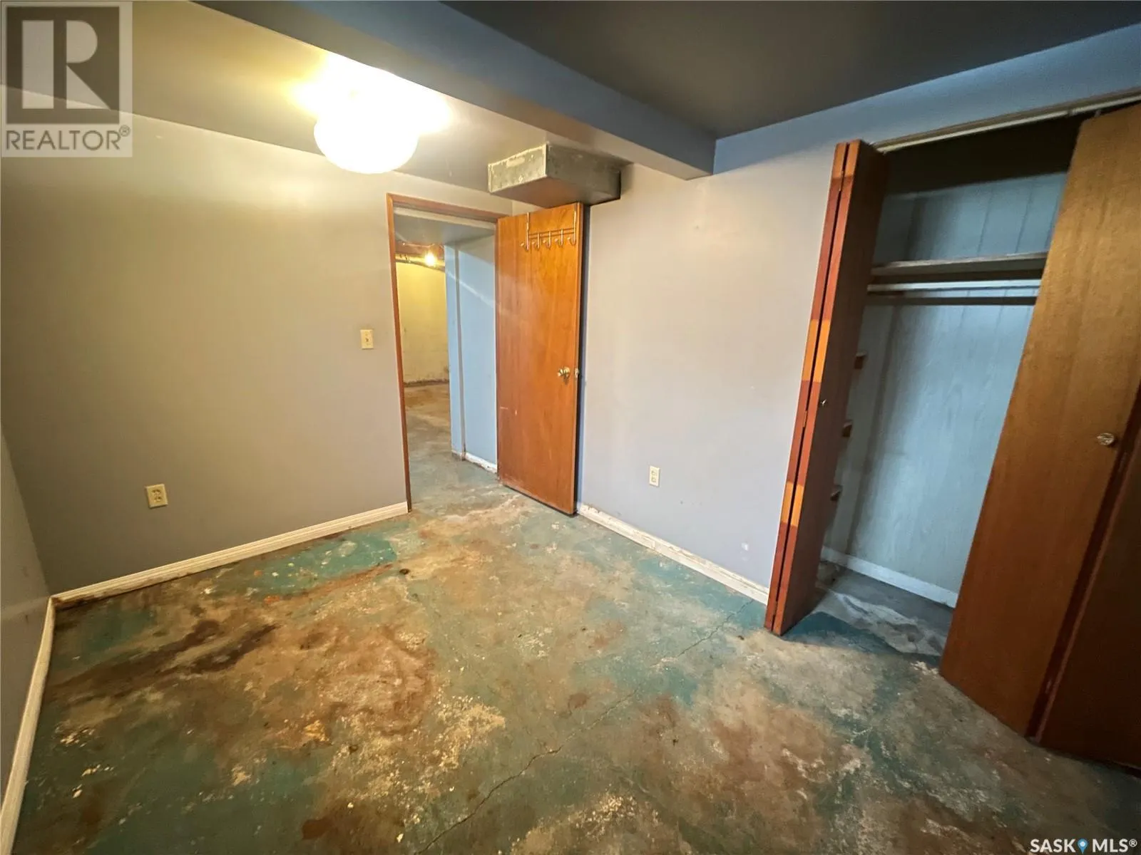771 1st STREET W