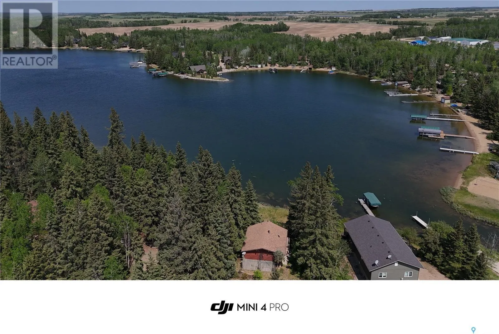 102 Lakeshore COURT