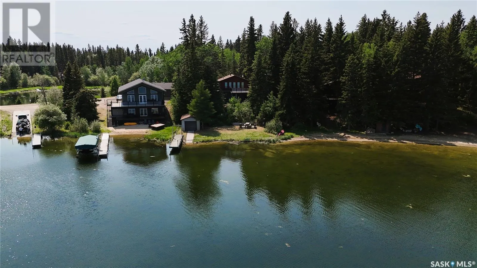 102 Lakeshore COURT