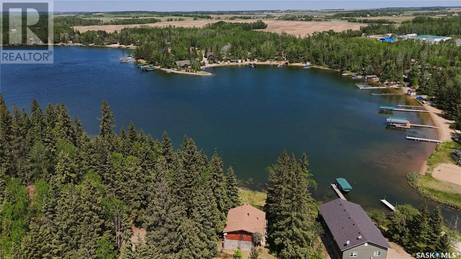 102 Lakeshore COURT