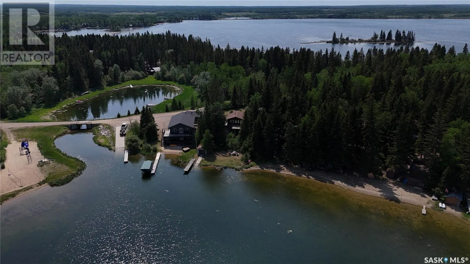 102 Lakeshore COURT