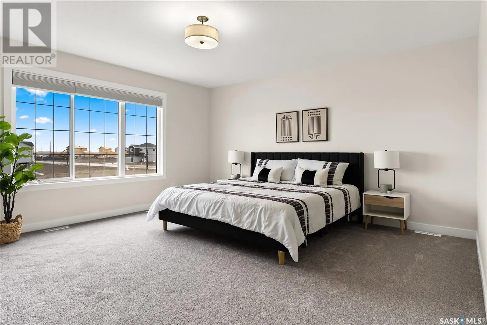 442 Doran CRESCENT