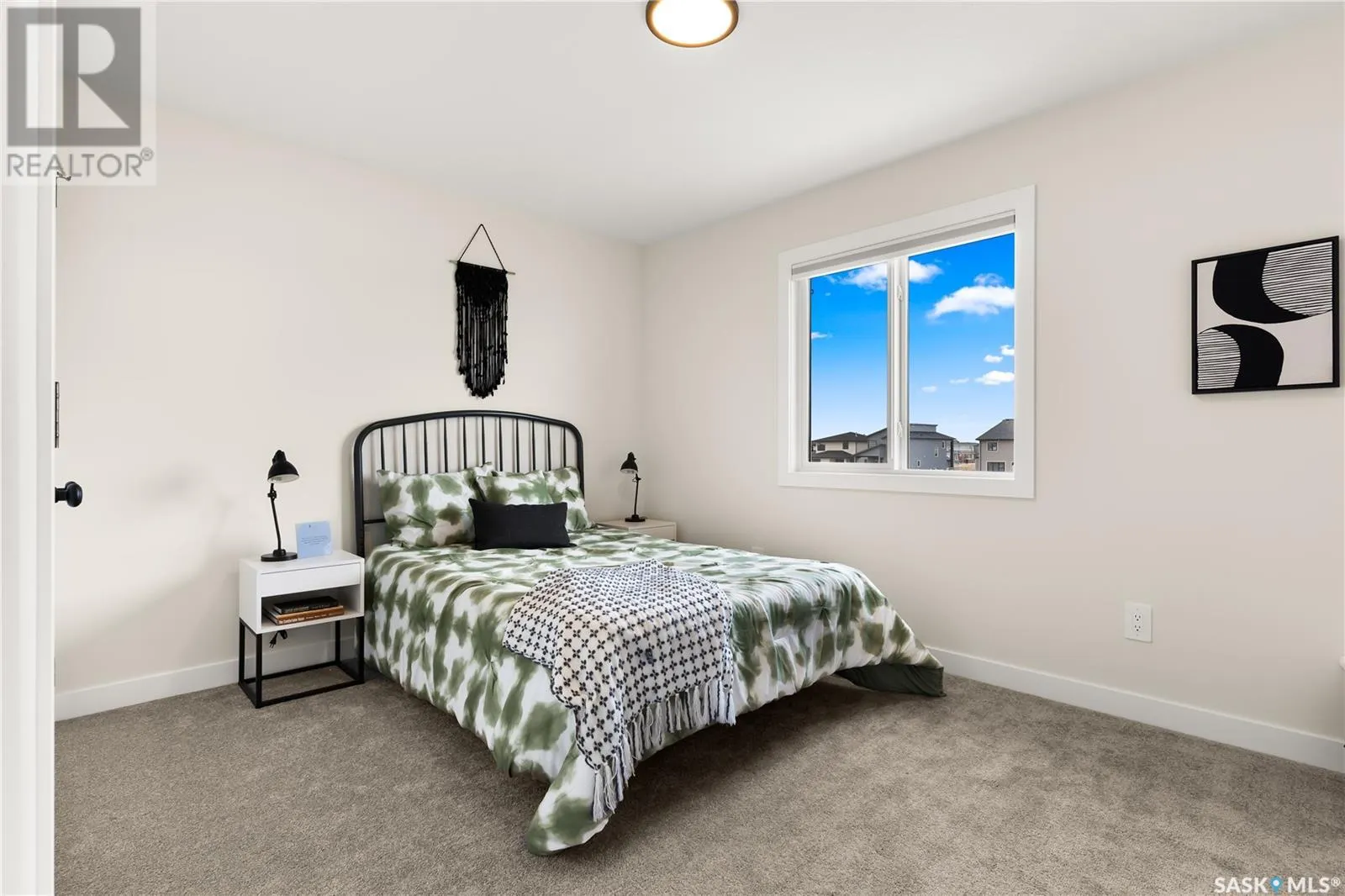 442 Doran CRESCENT
