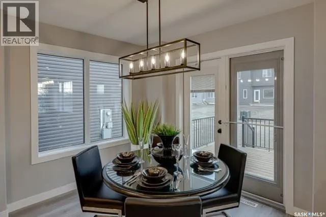 467 Doran CRESCENT