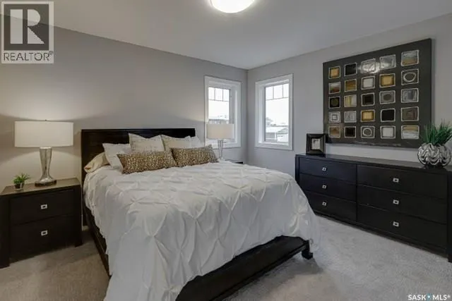 467 Doran CRESCENT