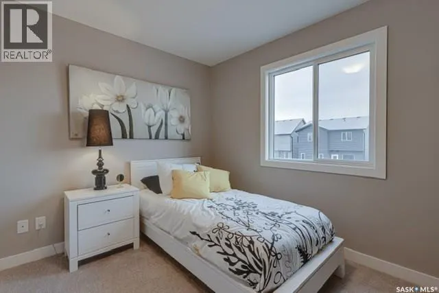 467 Doran CRESCENT