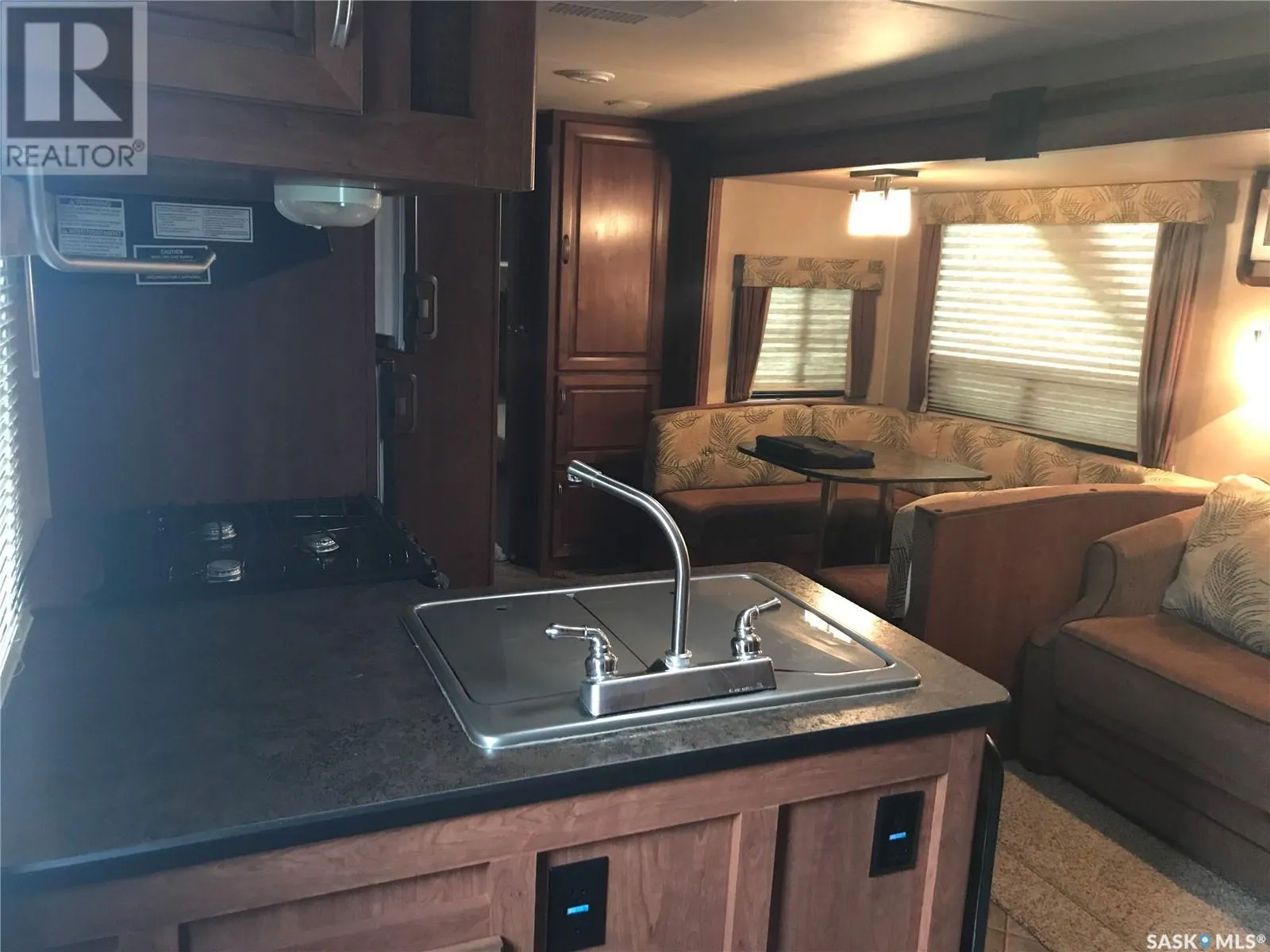 215 Shady Lane - Pratt Lake