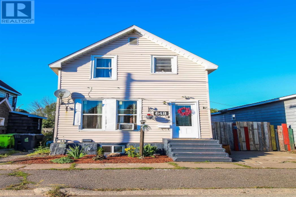 648 Portage LN, Sault Ste. Marie