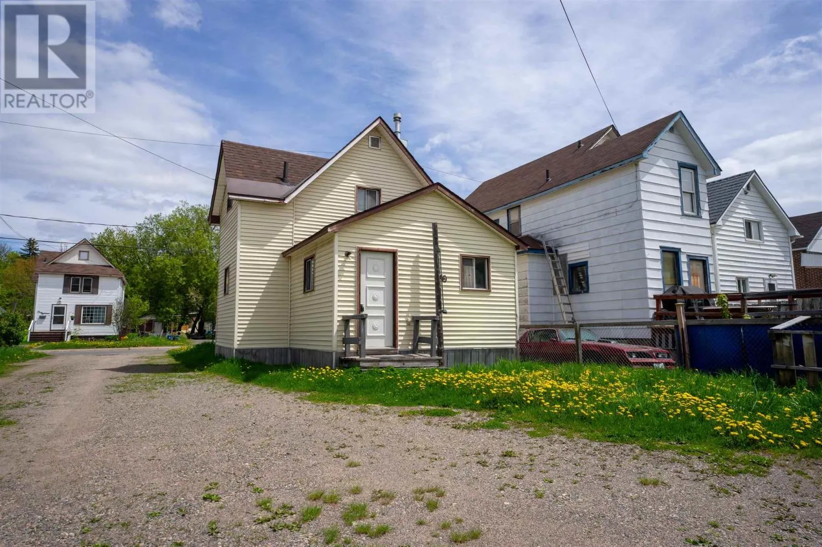 119 Grosvenor AVE