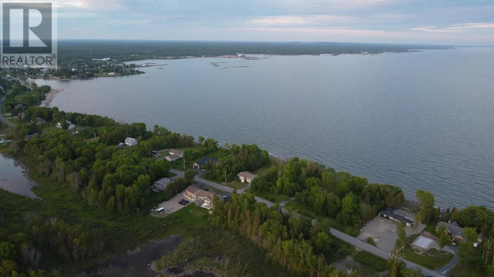 58 Lighthouse Point RD
