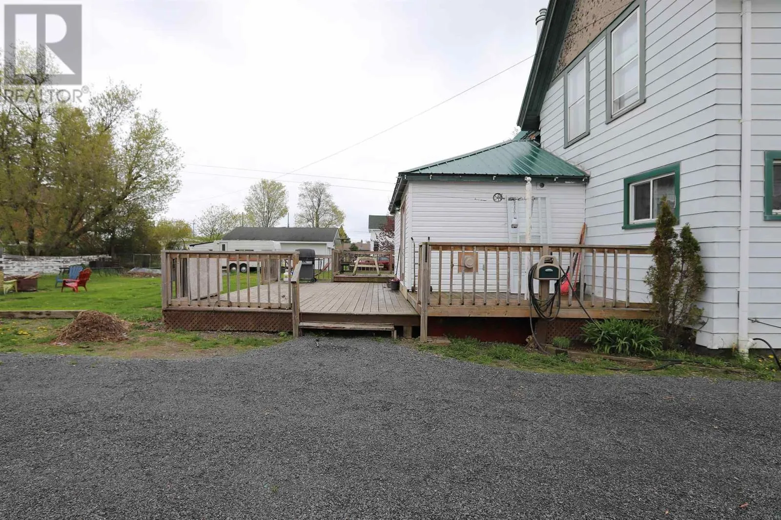 22 Huron ST